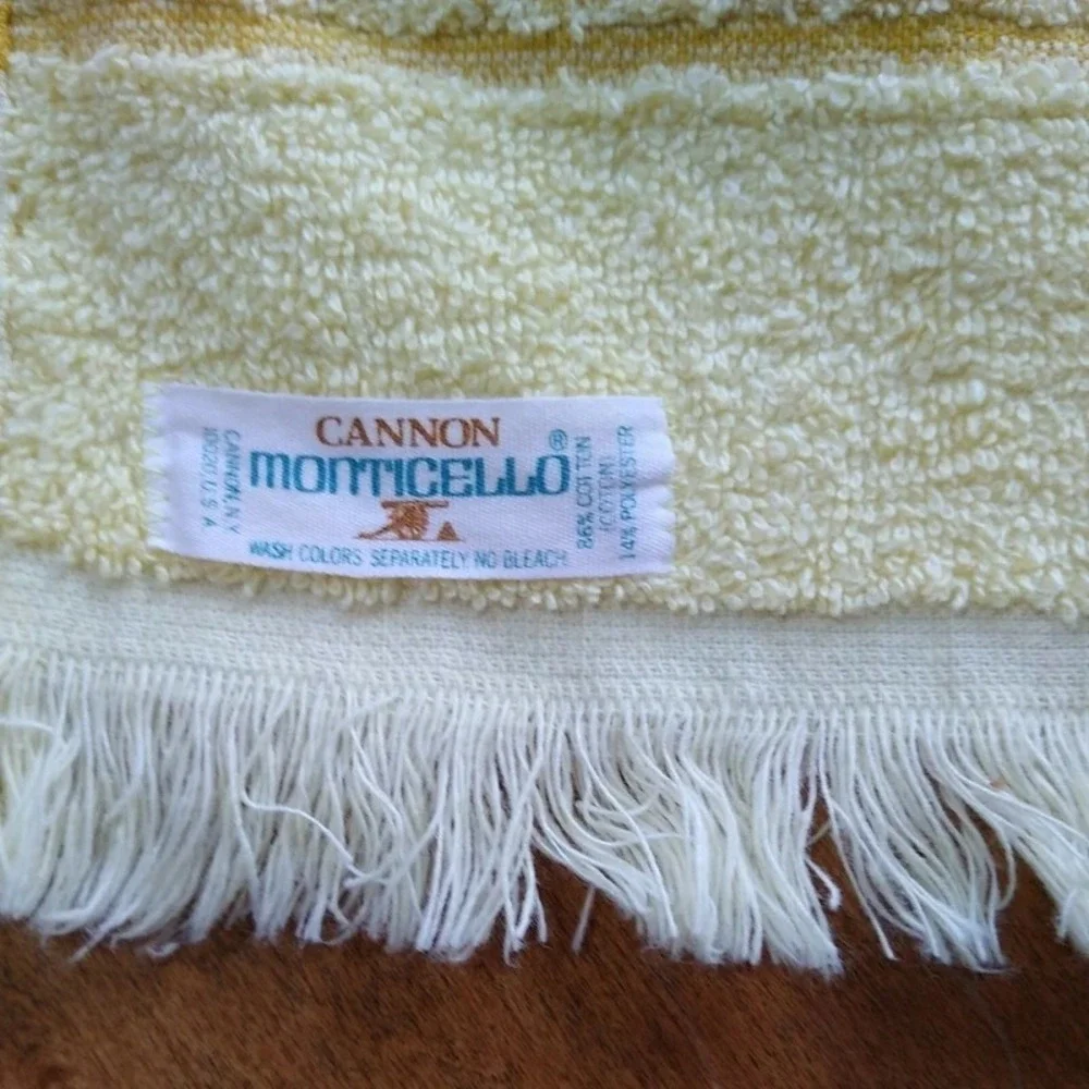 4 Vtg Canon Monticello Yellow Shell Pattern Towels 2 Bath, 1 Hand, 1 Face
